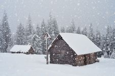 Wooden Hut In The Mountains Royalty Free Stock Photography Wooden Hut In The Mountains Royalty Free Stock Photography