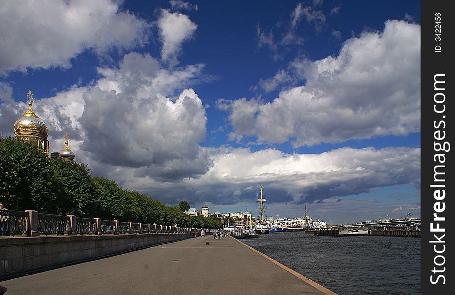 The Lieutenant Shmidt embankment, St.Petersburg, Russia. The Lieutenant Shmidt embankment, St.Petersburg, Russia