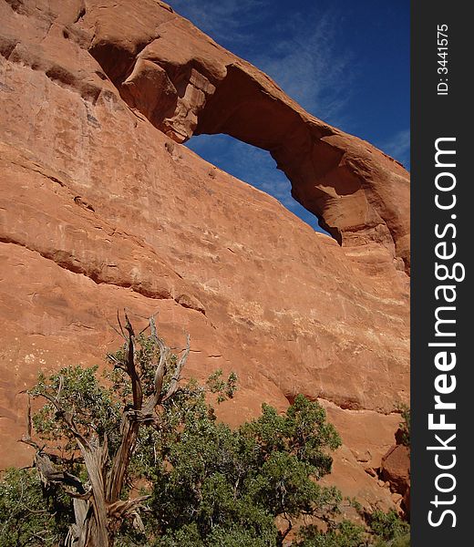 Skyline Arch is the natural arch located in Arches National Park