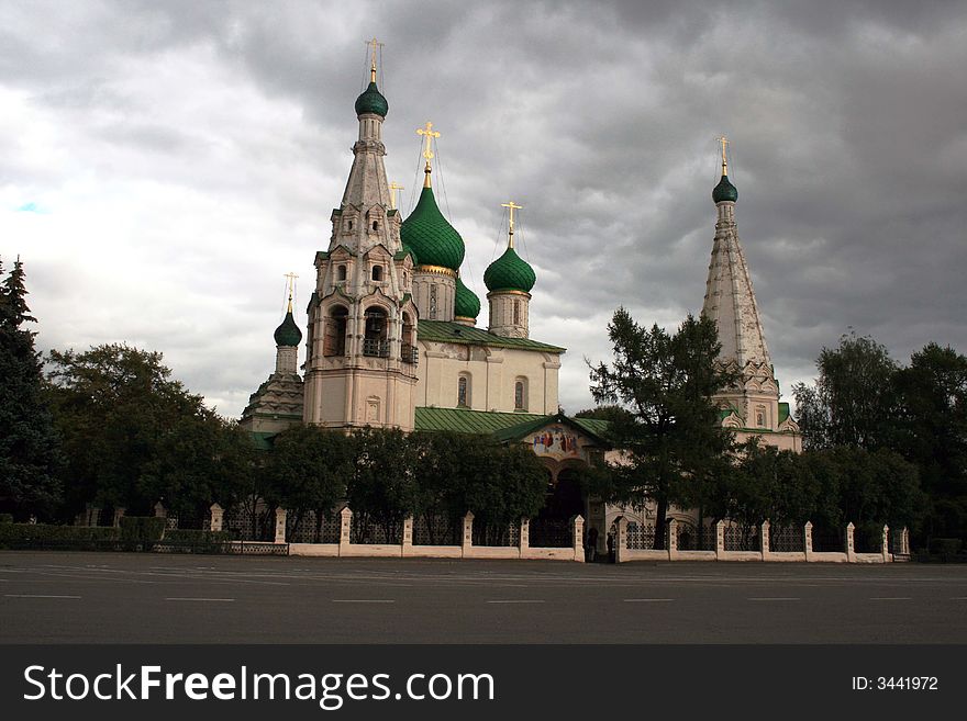 Church, Russia, Yaroslavl, city, old city, architecture, christianity, monastery, sky, clouds, domes, crosses