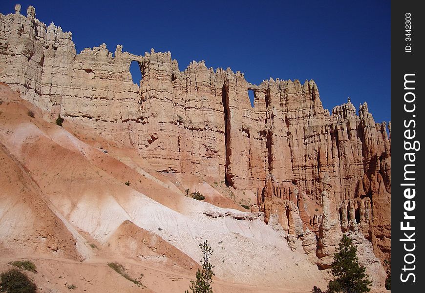 Wall of Windows is the highlight of Peekaboo Trail in Bryce Canyon National Park
