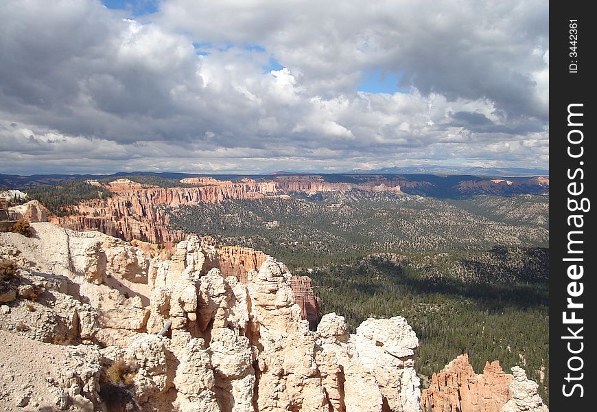 Aqua Canyon is another highlight of Bryce Canyon National Park in Utah