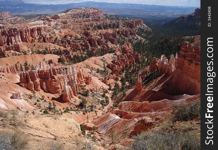 The view of Bryce Amphitheater from Sunset Point