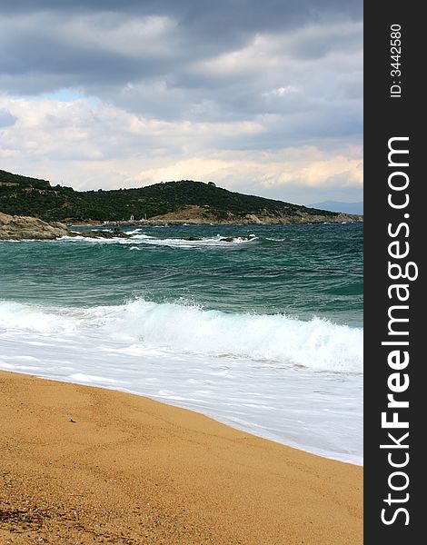 Big waves in greece in summer