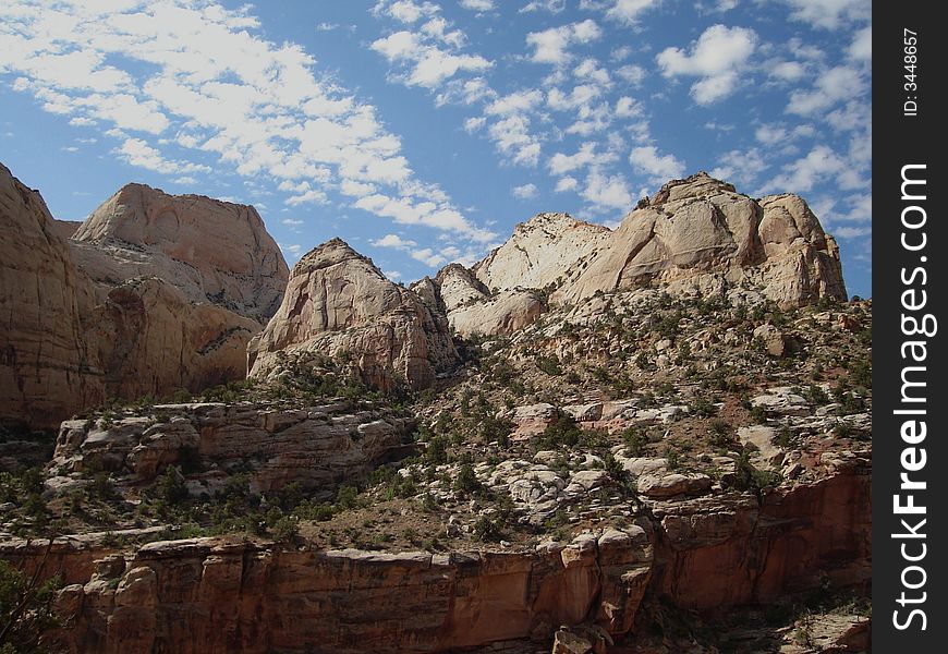 The picture of great rocks of Capitol Reef National Park taken from Golden Throne Trail.