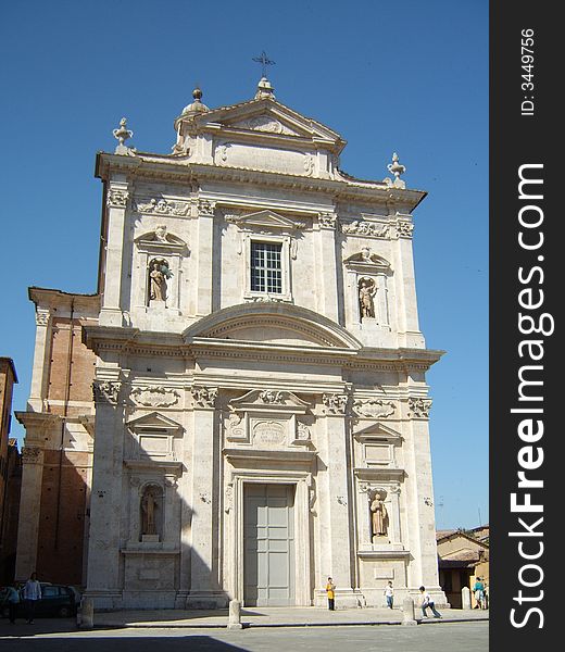A white church in Verona