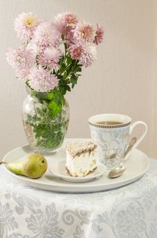 Ricotta And Pear Cake With Cup Of Tea Royalty Free Stock Image Ricotta And Pear Cake With Cup Of Tea Royalty Free Stock Image