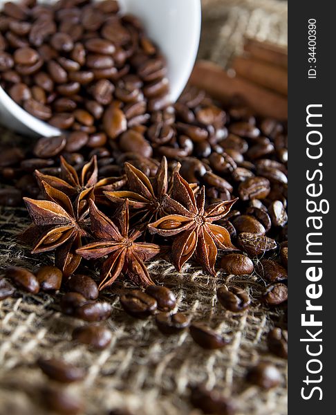 Coffee Ingredient with aniseed and cinnamon