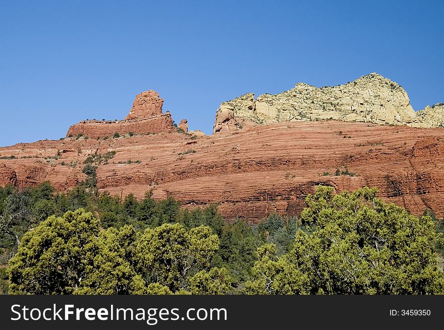 A picture of the beauty that is Sedona Arizona with the unique rock formations vegitation and  beautifull colors. A picture of the beauty that is Sedona Arizona with the unique rock formations vegitation and  beautifull colors