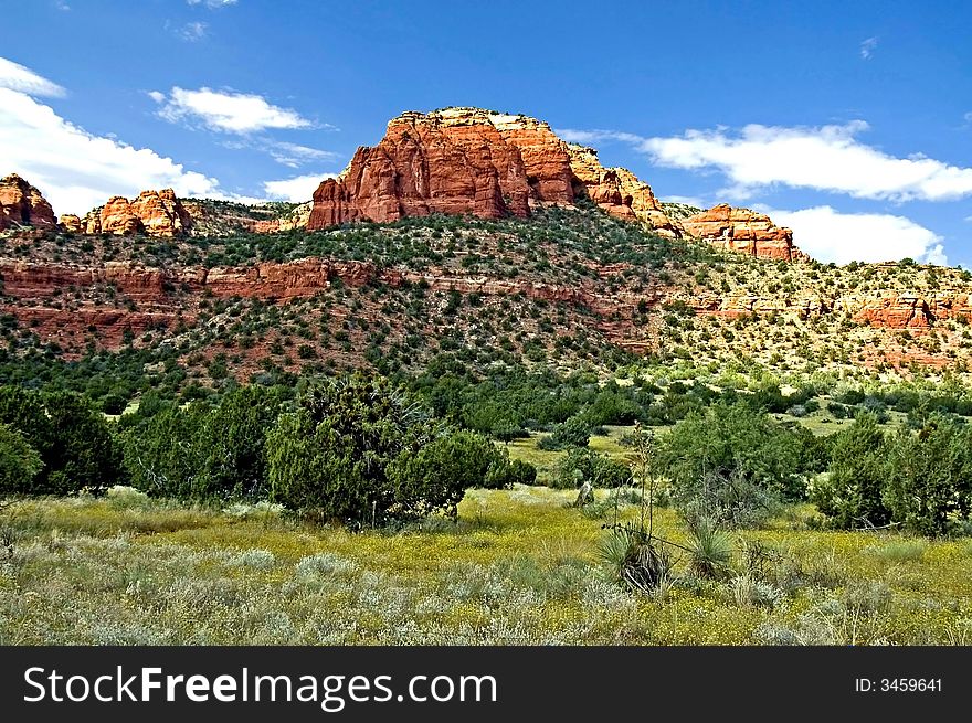 A picture of the beauty that is Sedona Arizona with the unique rock formations vegitation and beautifull colors. A picture of the beauty that is Sedona Arizona with the unique rock formations vegitation and beautifull colors