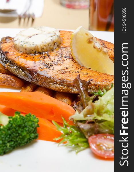 Grilled Butter Salmon With Vegetables
