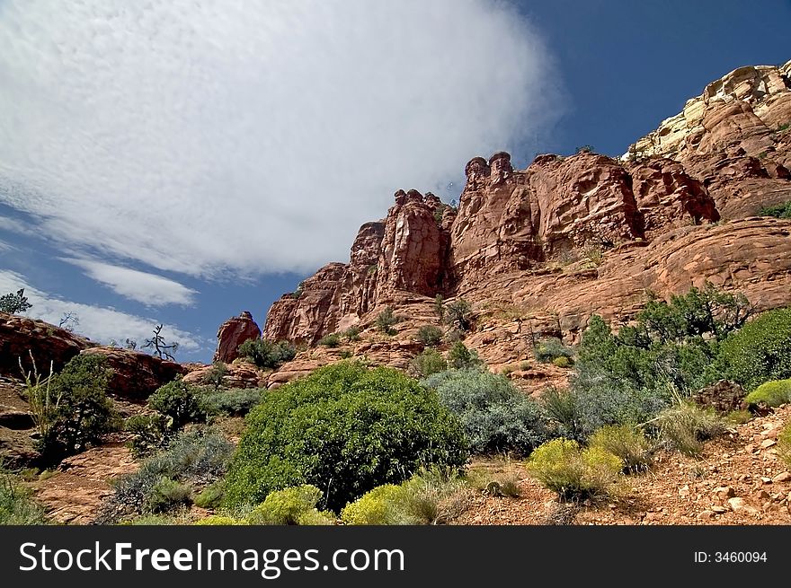 A picture of the beauty that is Sedona Arizona with the unique rock formations vegitation and  beautifull colors. A picture of the beauty that is Sedona Arizona with the unique rock formations vegitation and  beautifull colors