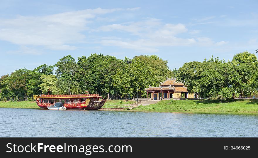 Phu Van Lau - Literature Exhibition Pavilion - In the Imperial City of Hue, the Unesco World Heritage Site