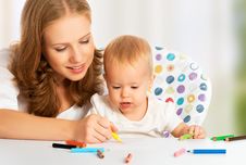 Mother And Baby Draw Color Pencil Stock Images