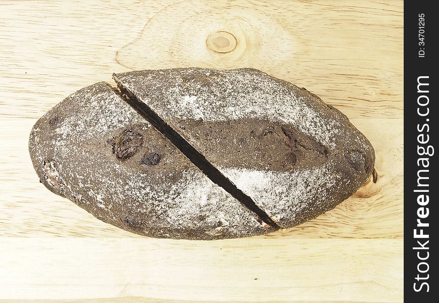 Cutting black bread