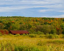 Barn In Autumn Royalty Free Stock Photography Barn In Autumn Royalty Free Stock Photography