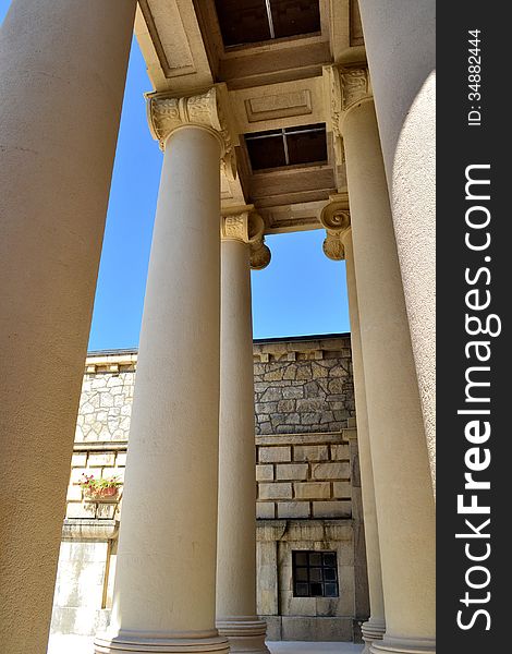 Architectural columns support the dome of the building. Architectural columns support the dome of the building