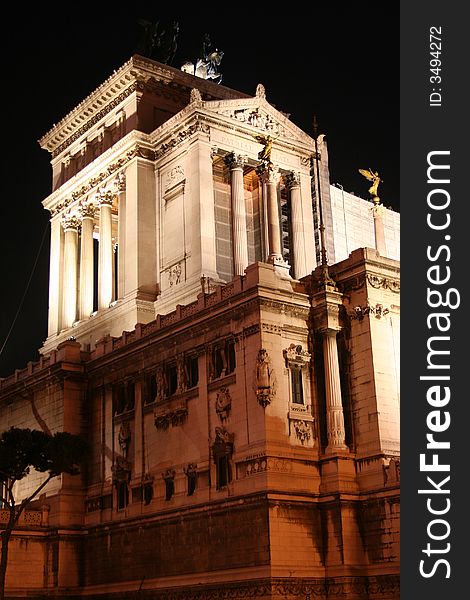 Temple at the top of Altar of the Fatherland - War Memorial - National Monument (Piazza Venezia - Venice Square - in Rome - Italy) / Night. Temple at the top of Altar of the Fatherland - War Memorial - National Monument (Piazza Venezia - Venice Square - in Rome - Italy) / Night