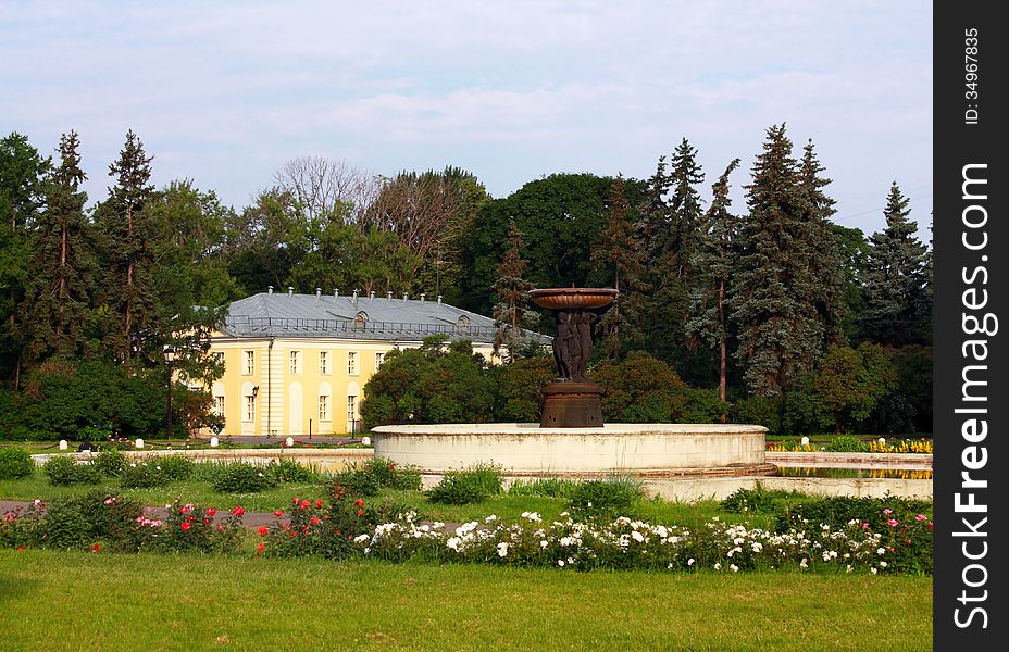 View of the yard in the old Russian manor Neskuchnoye in Moscow. View of the yard in the old Russian manor Neskuchnoye in Moscow