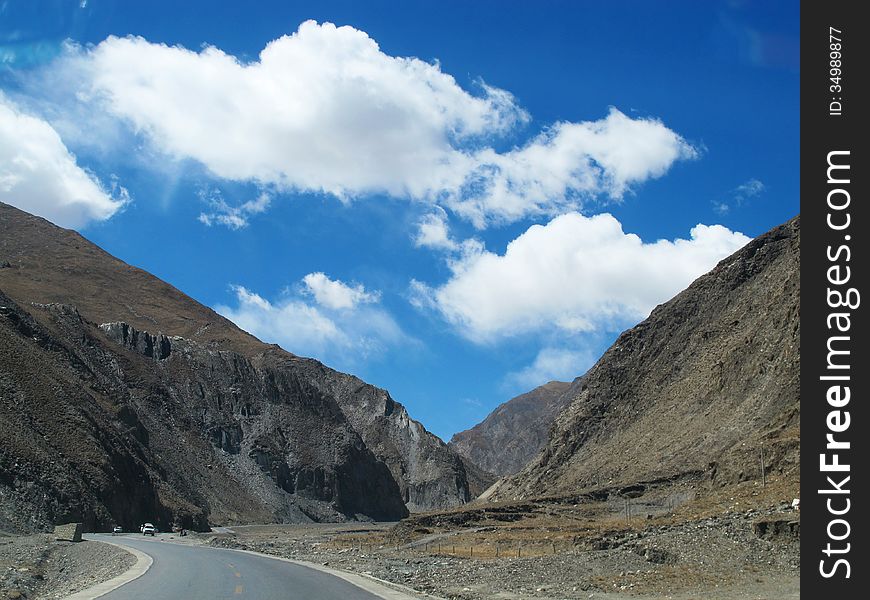 Tibet Plateau road