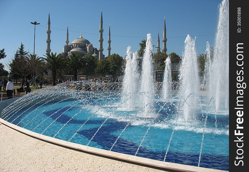 Square with a fountain at the Blue Mosque in Istanbul