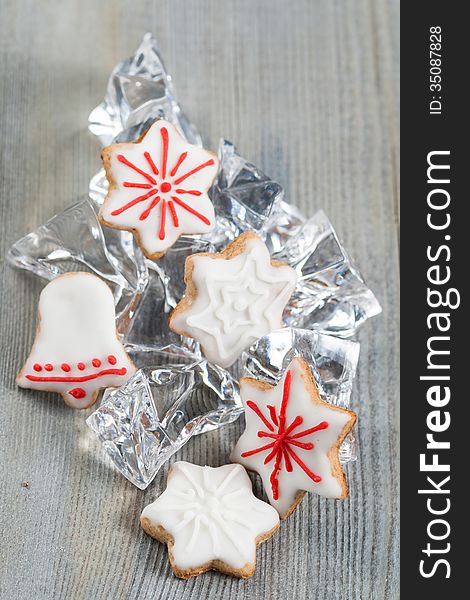 Christmas cookies in the pieces of ice