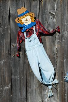 Scarecrow On Barn Stock Images Scarecrow On Barn Stock Images