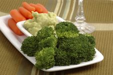 Guacamole And Vegetables Royalty Free Stock Photography Guacamole And Vegetables Royalty Free Stock Photography