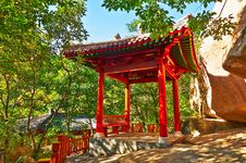 The Red Kiosk Of The Gallery Valley Of Zu Mountain Stock Photography The Red Kiosk Of The Gallery Valley Of Zu Mountain Stock Photography