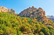 The Autumn Forest And Steep Peaks Of Zu Mountain Royalty Free Stock Photos The Autumn Forest And Steep Peaks Of Zu Mountain Royalty Free Stock Photos