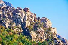 The Steep Peak Of Zu Mountain Royalty Free Stock Images The Steep Peak Of Zu Mountain Royalty Free Stock Images