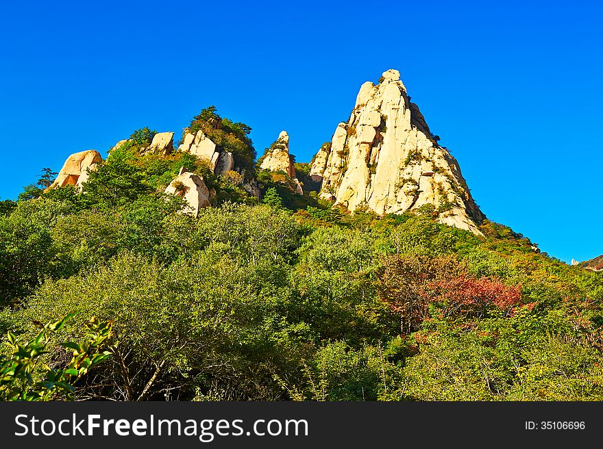 The photo taken in China's Hebei province qinhuangdao city,Zu mountain scenic spot,the gallery valley.The time is October 3, 2013. The photo taken in China's Hebei province qinhuangdao city,Zu mountain scenic spot,the gallery valley.The time is October 3, 2013.