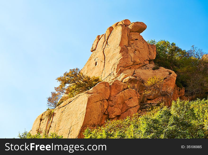 The photo taken in China's Hebei province qinhuangdao city,Zu mountain scenic spot,the gallery valley.The time is October 3, 2013. The photo taken in China's Hebei province qinhuangdao city,Zu mountain scenic spot,the gallery valley.The time is October 3, 2013.