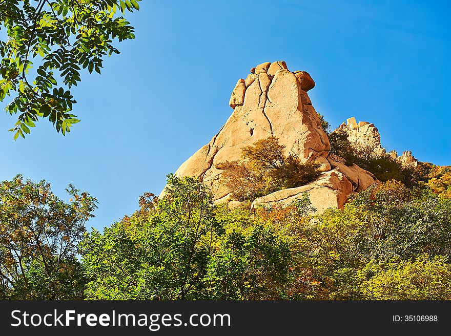 The photo taken in China's Hebei province qinhuangdao city,Zu mountain scenic spot,the gallery valley.The time is October 3, 2013. The photo taken in China's Hebei province qinhuangdao city,Zu mountain scenic spot,the gallery valley.The time is October 3, 2013.