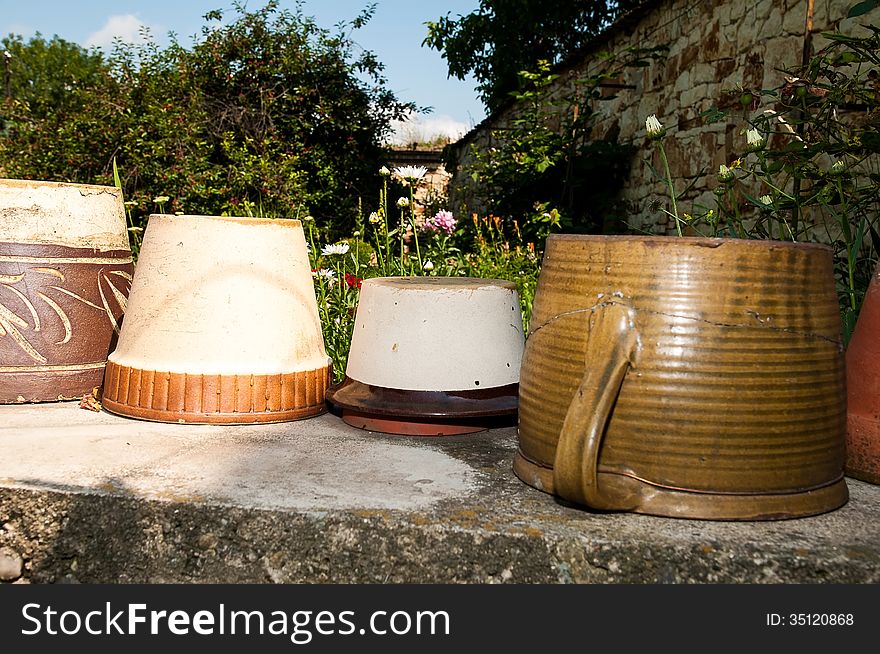 Old ceramics - pot and flowerpots