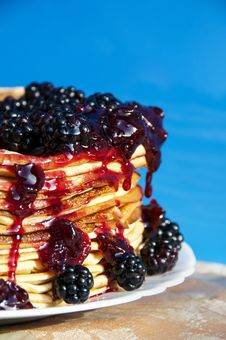Pancakes With Blackberry Jam Royalty Free Stock Photography