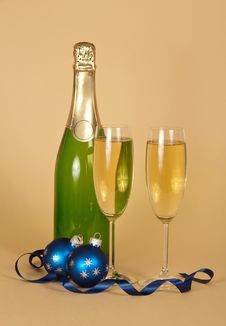 Bottle, Wine Glasses With Champagne And Christmas Royalty Free Stock Photos Bottle, Wine Glasses With Champagne And Christmas Royalty Free Stock Photos
