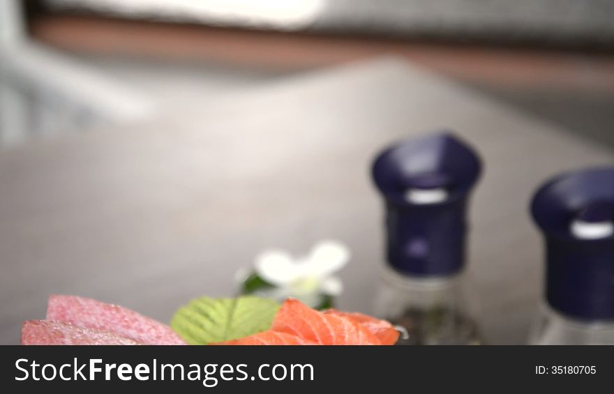 Sushi Sashimi Set