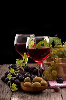 Grapes And Red Wine Royalty Free Stock Photo
