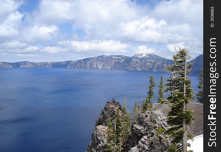 The picture of Crater Lake taken from the viewpoint in Crater Lake NP.
