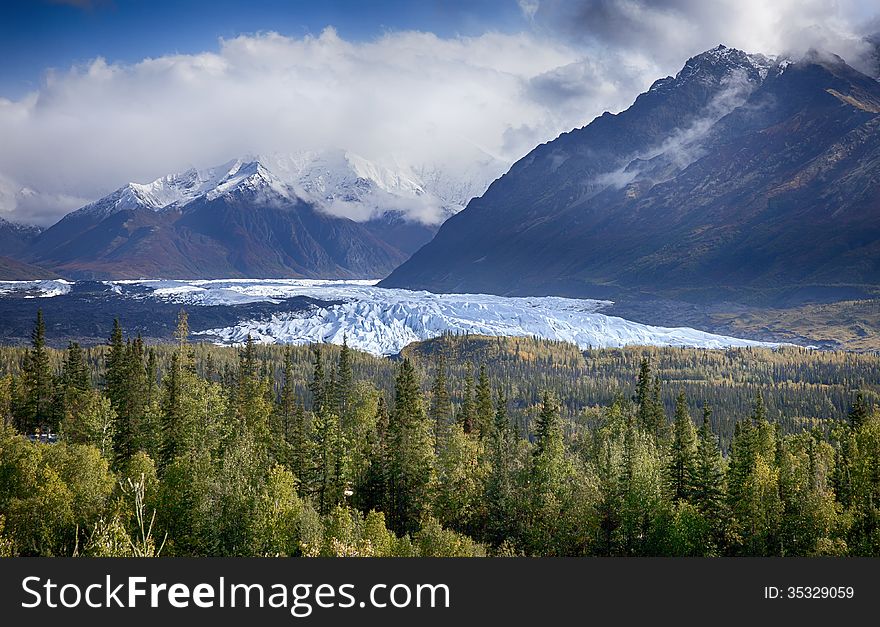 Alaska Highway 1 showing Matanuska Glacier from the roadside