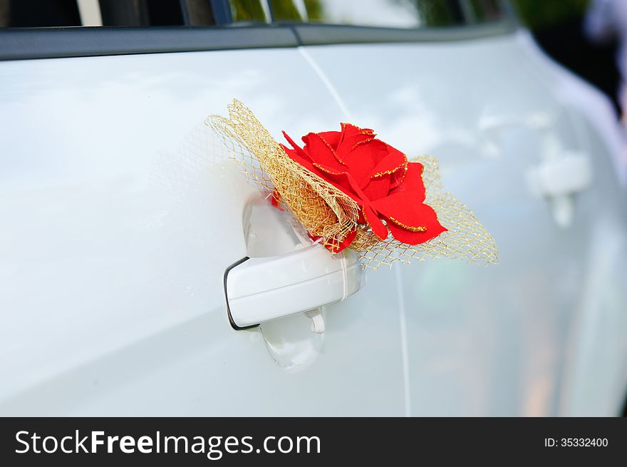 Wedding car is the traditional means of transportation of the bride and groom. Is the indicator of a future family