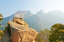 The Boulders And Mountains Royalty Free Stock Images The Boulders And Mountains Royalty Free Stock Images
