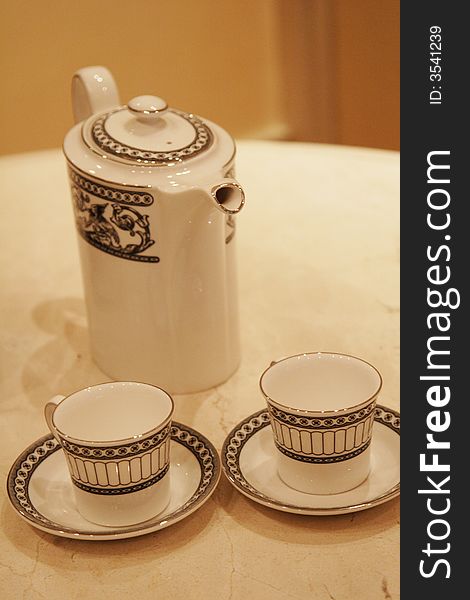 Classic style tea set made of porcelain