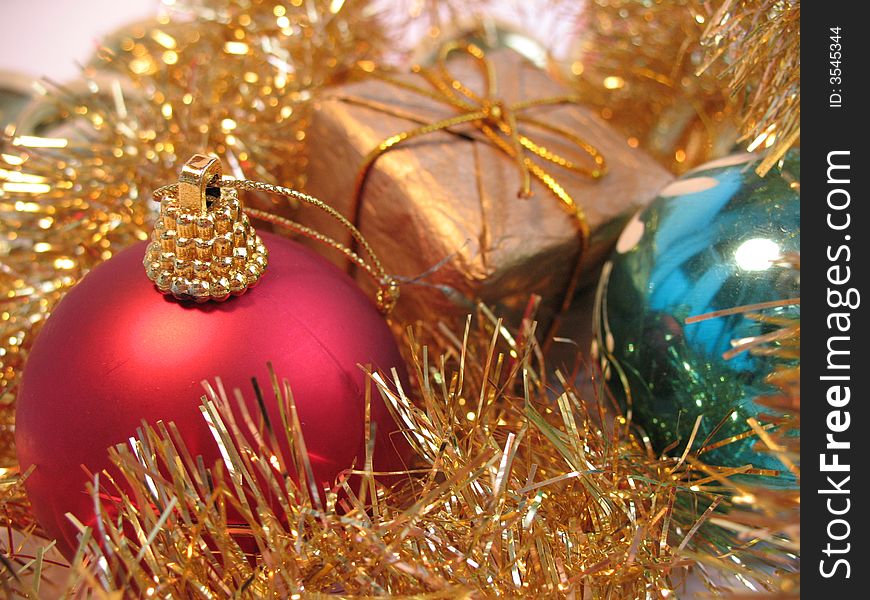 Red and blue christmas balls