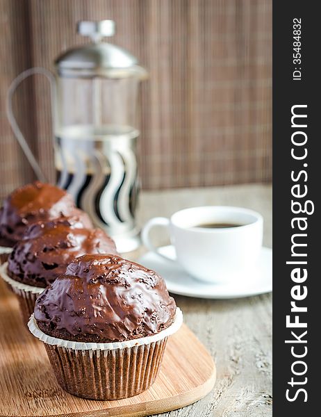 Chocolate muffins and coffee