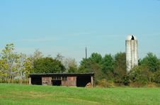 Barn And Silo Royalty Free Stock Photos