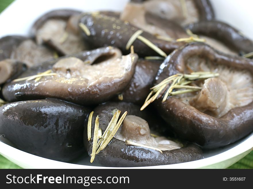 Lightly pan fried Chinese mushrooms with rosemary and olive oil