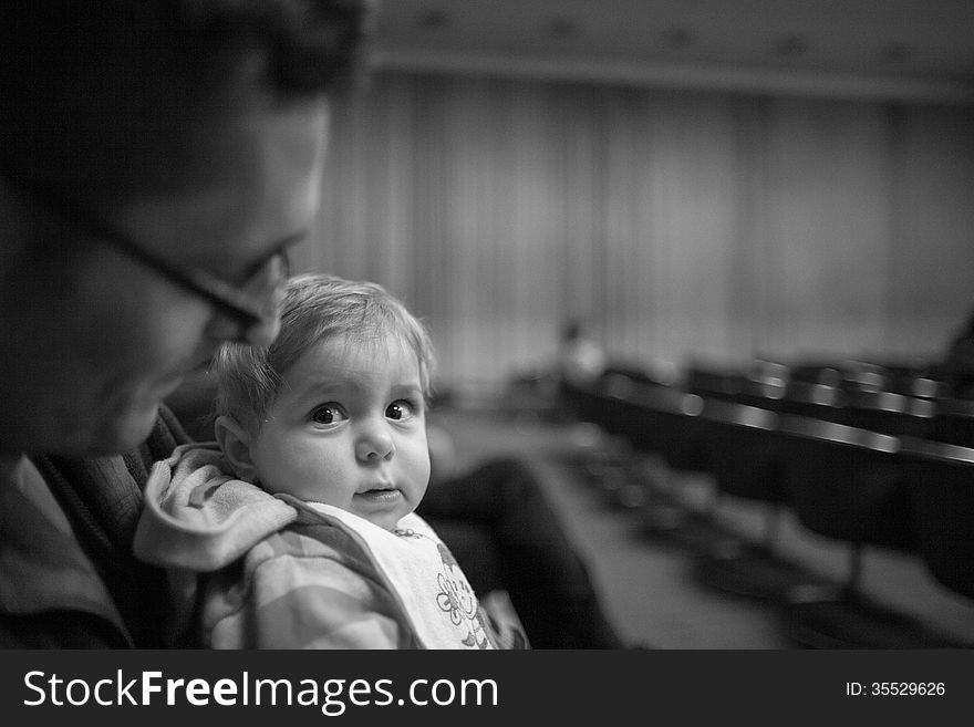 Curious Baby Dad Concert hall