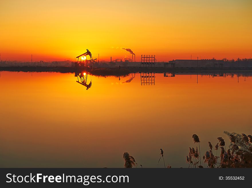 The photo taken in Chinas heilongjian province daqing city,chenjiadayuan lake.The time is November 4, 2013. The photo taken in Chinas heilongjian province daqing city,chenjiadayuan lake.The time is November 4, 2013.